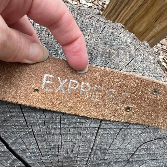 Express Genuine Leather Silver Toned Tan Belt Y2K - Picture 4 of 7